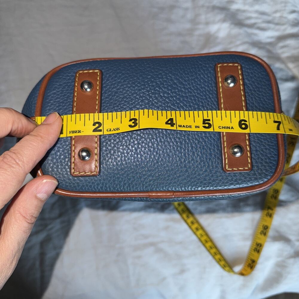 Dooney & Bourke Drawstring Crossbody Jeans Color Italian Pebbled Leather Bag - Picture 8 of 14